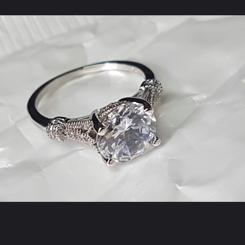 Beautiful Fancy Ring - Picture 6 of 8